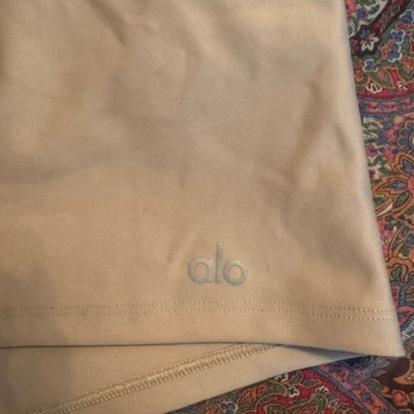 ALO YOGA 3" High-Waist Airlift Short - Picture 3 of 4